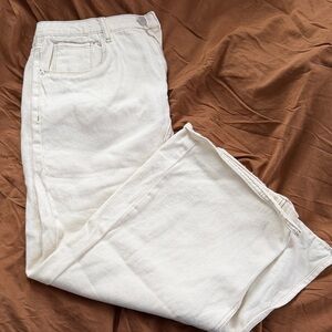 Blank NYC Cream Denim Skirt with Slit